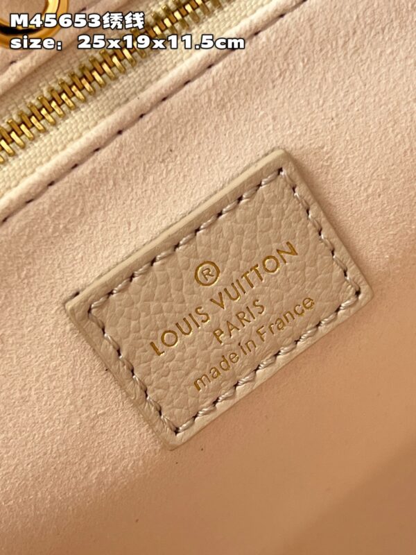 Louis Vuitton Onthego PM