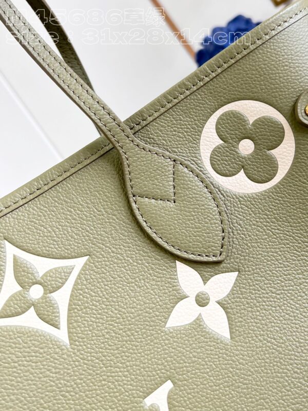 Louis Vuitton Neverfull MM