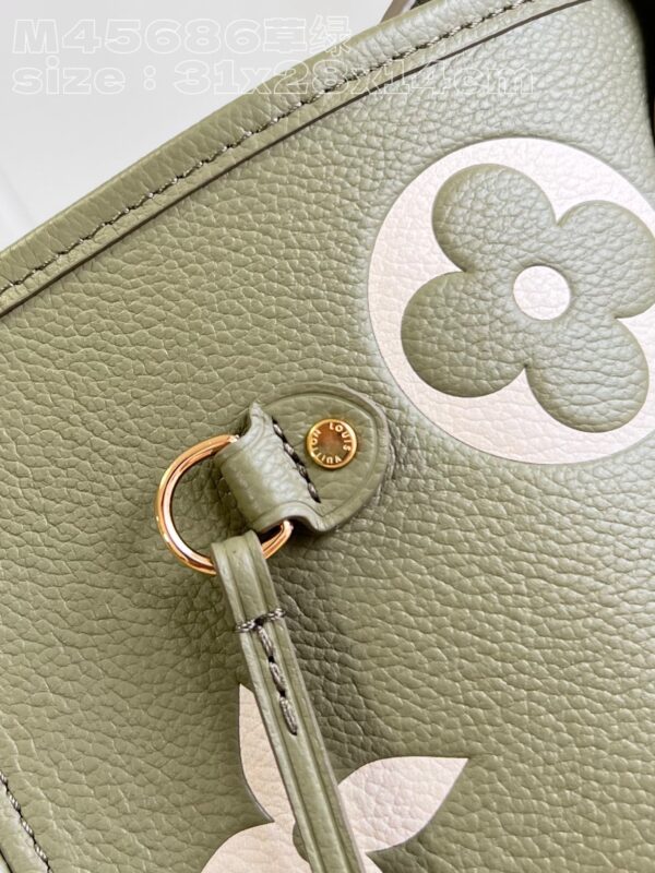 Louis Vuitton Neverfull MM