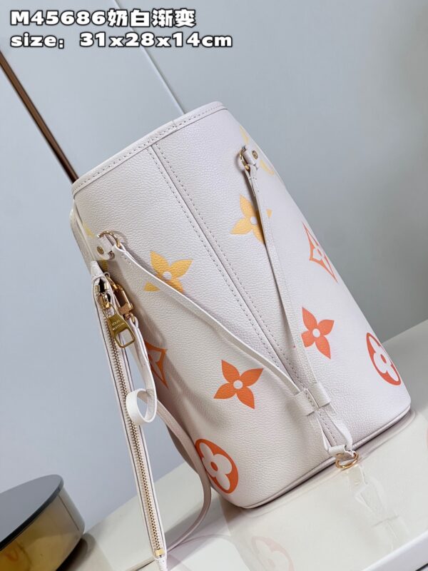 Louis Vuitton Neverfull MM