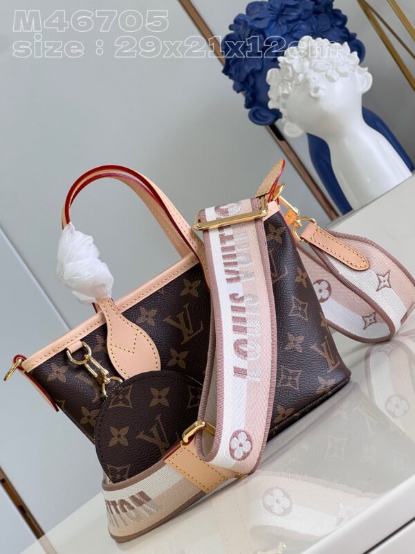 Louis Vuitton Neverfull BB
