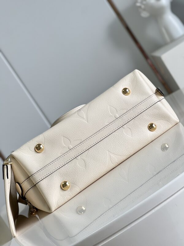 Louis Vuitton CarryAll PM Bag