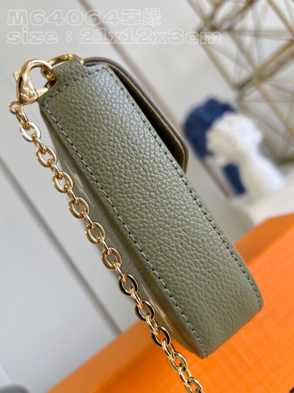 Louis Vuitton  Pochette Félicie