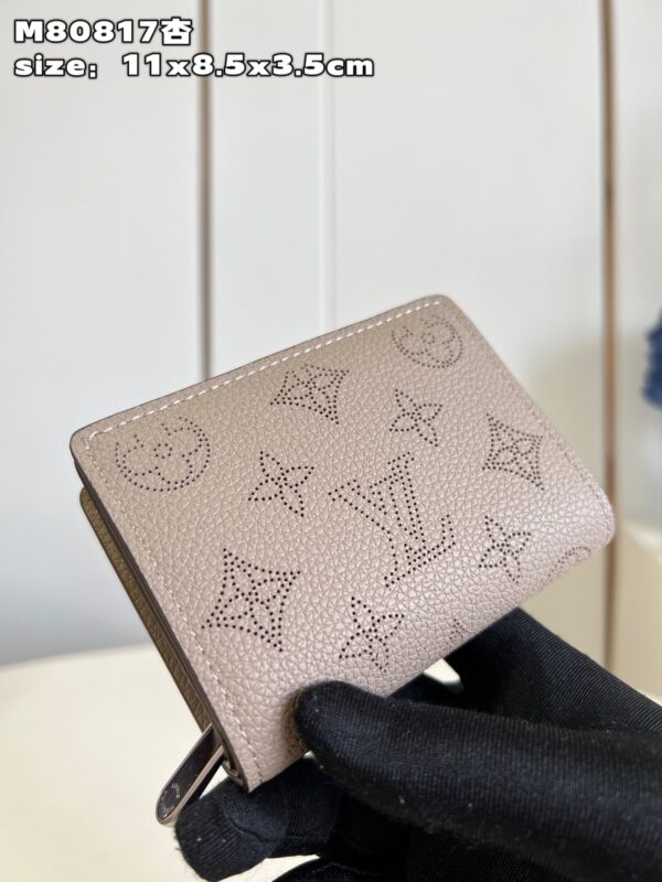 Louis Vuitton Cléa Wallet