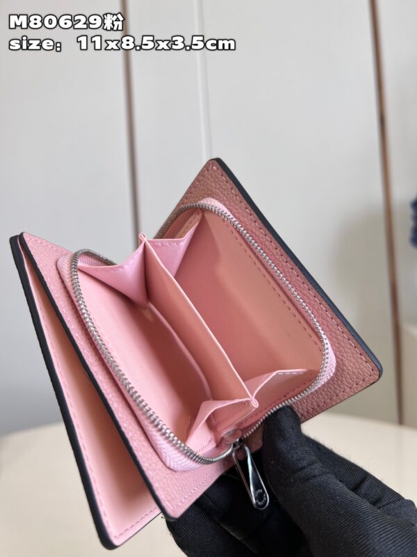 Louis Vuitton Cléa Wallet