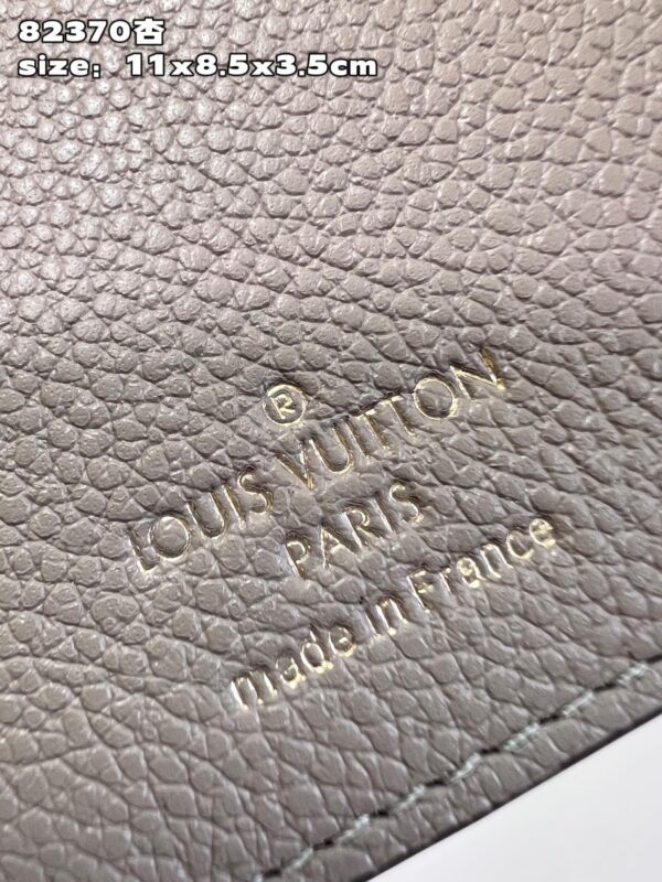 Louis Vuitton Cléa Wallet