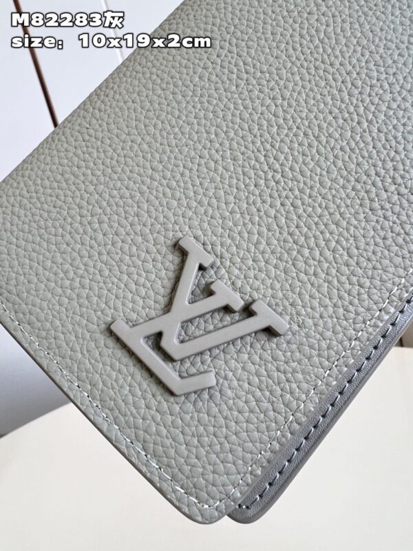 Louis Vuitton Aerogram Brazza Wallet