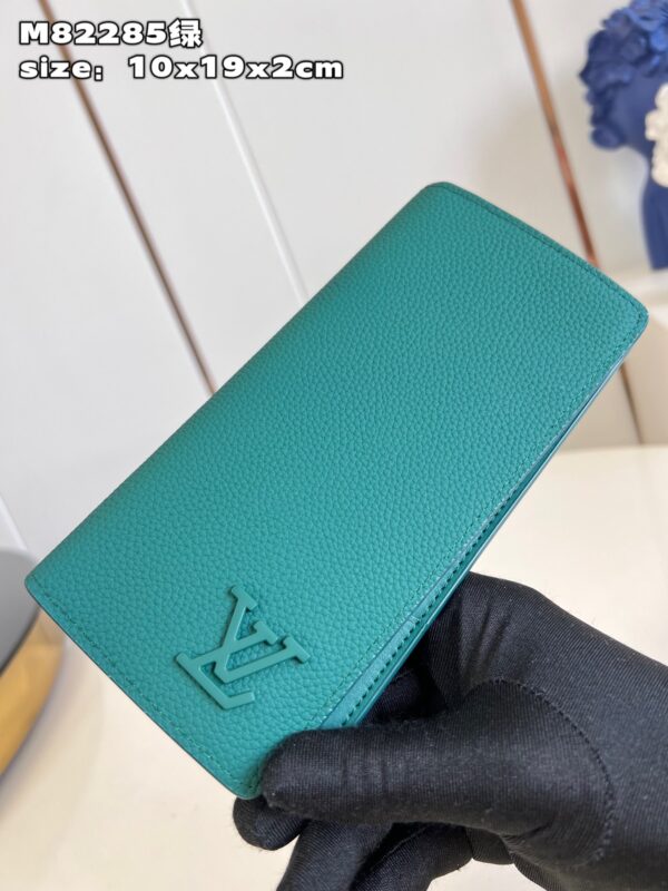 Louis Vuitton Aerogram Brazza Wallet