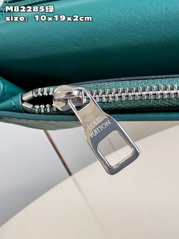 Louis Vuitton Aerogram Brazza Wallet