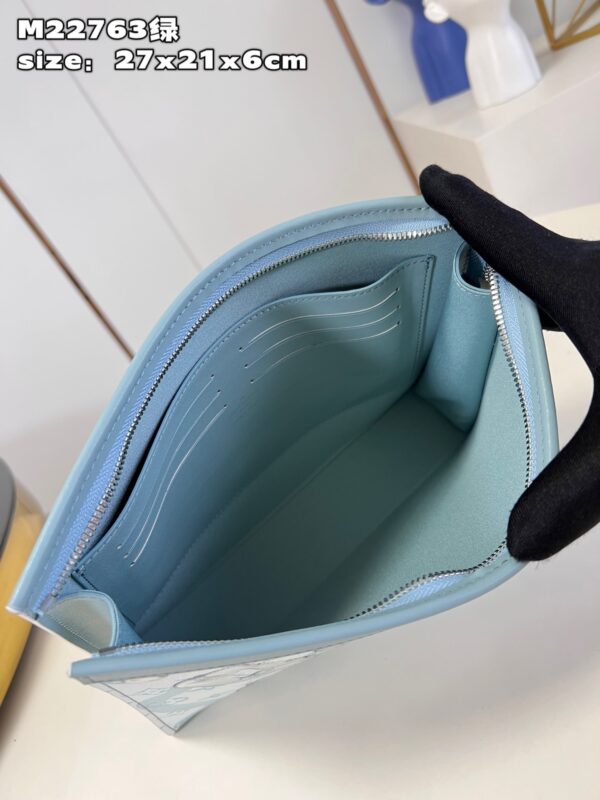 Louis Vuitton Pochette Voyage