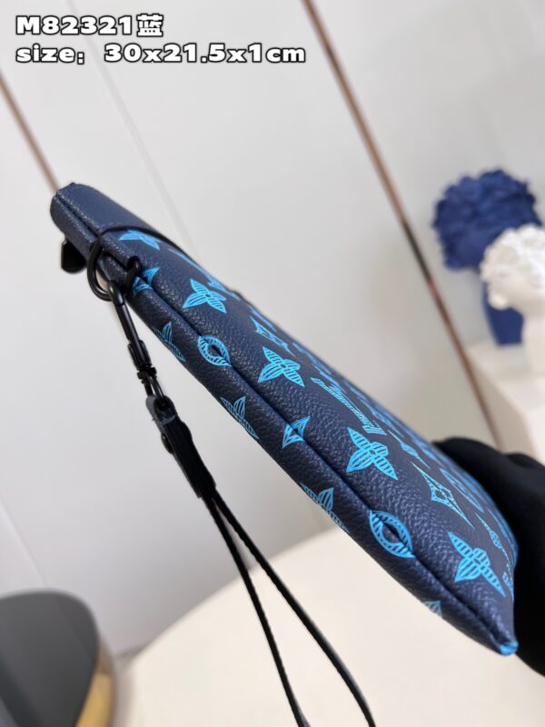 Louis Vuitton Pochette To-Go