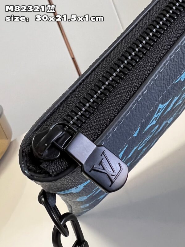 Louis Vuitton Pochette To-Go