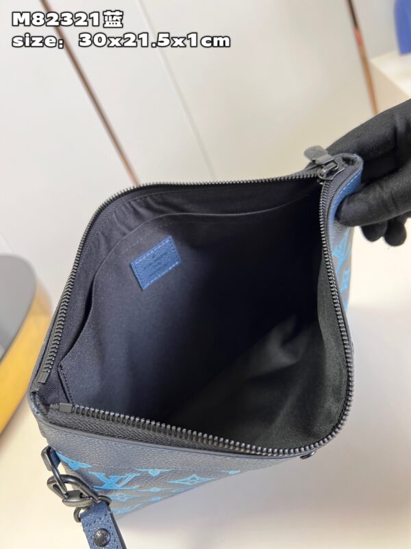 Louis Vuitton Pochette To-Go
