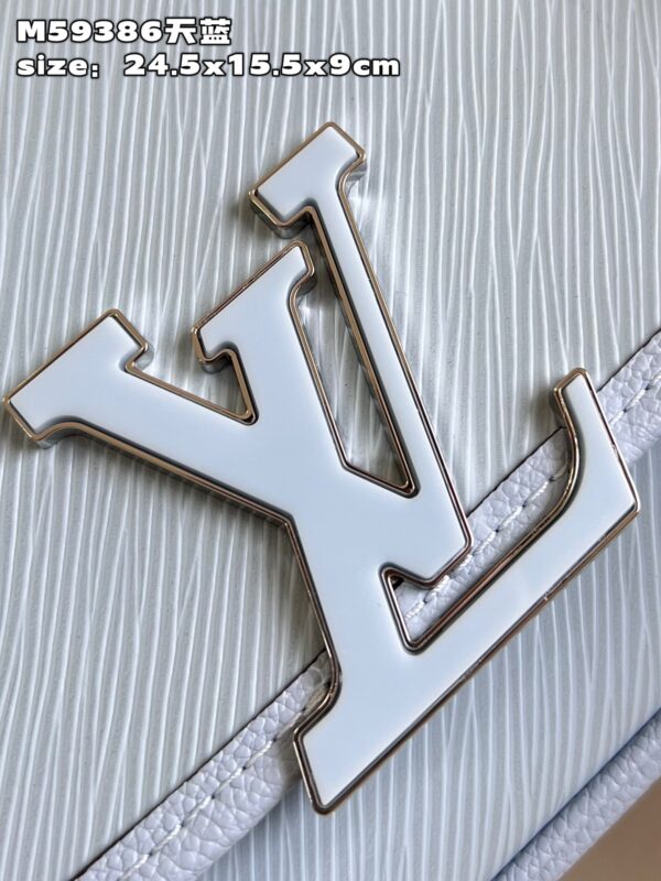 Louis Vuitton Buci
