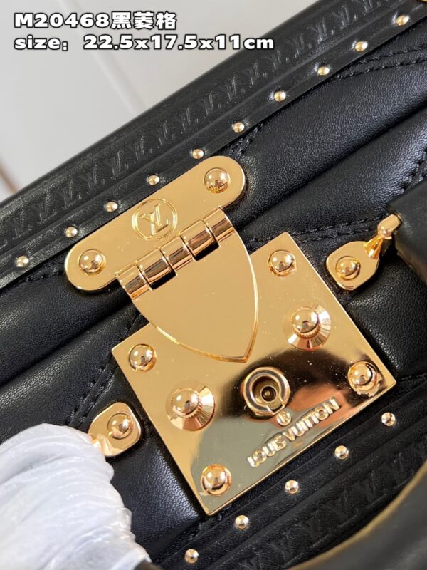 Louis Vuitton Petite Valise