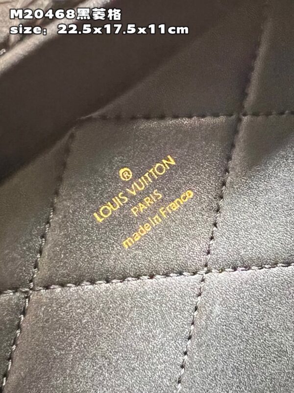 Louis Vuitton Petite Valise