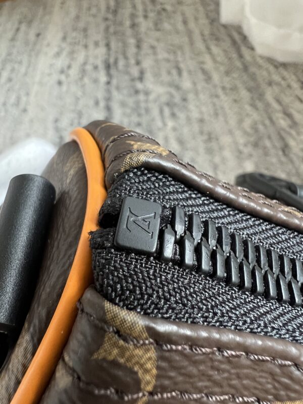 Louis Vuitton Keepall Bandoulière 25