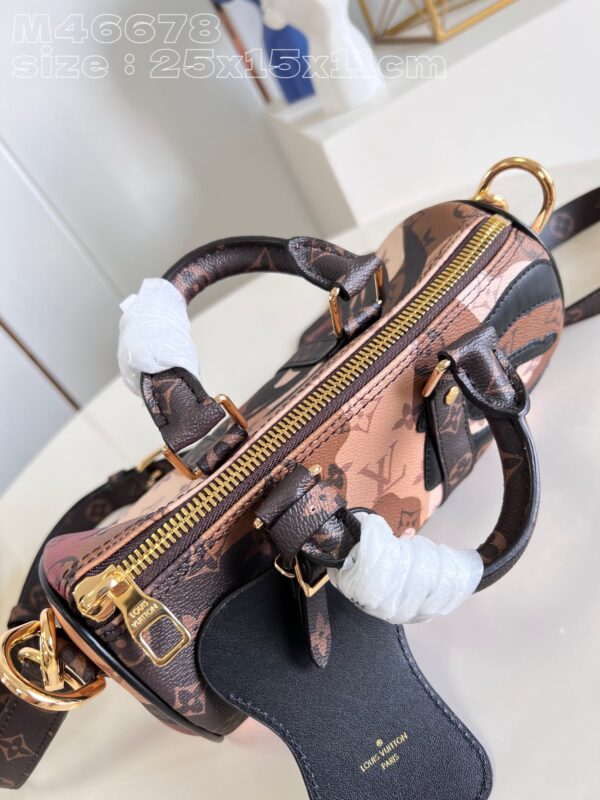 Louis Vuitton Keepall Bandoulière 25