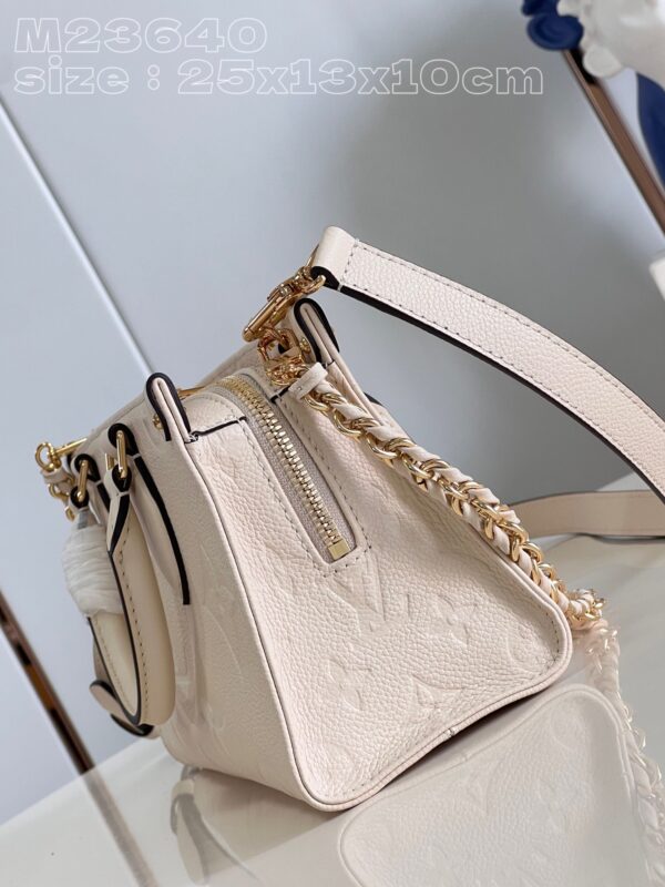 Louis Vuitton OnTheGo East West