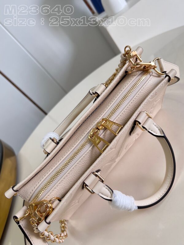 Louis Vuitton OnTheGo East West