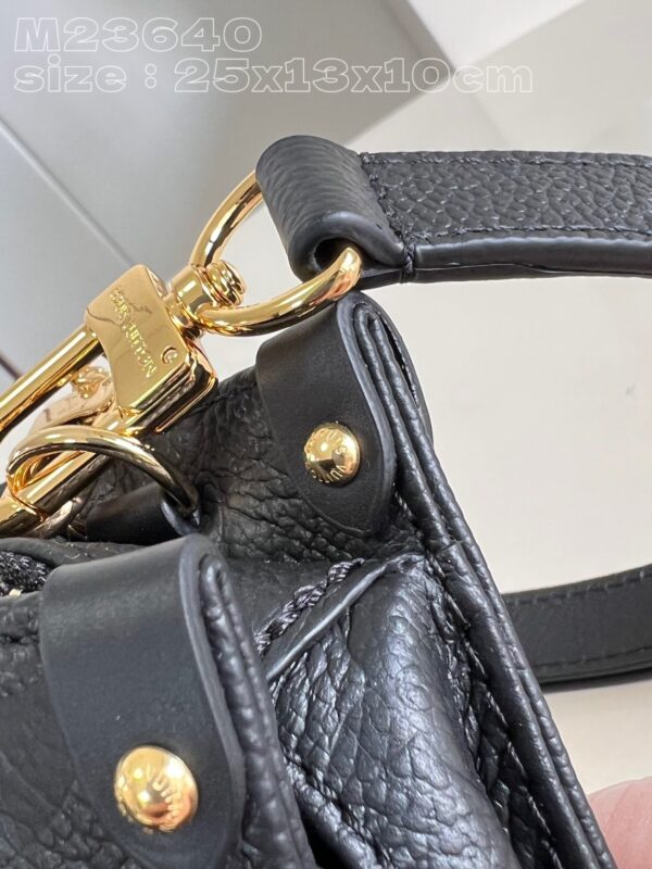 Louis Vuitton  OnTheGo East West