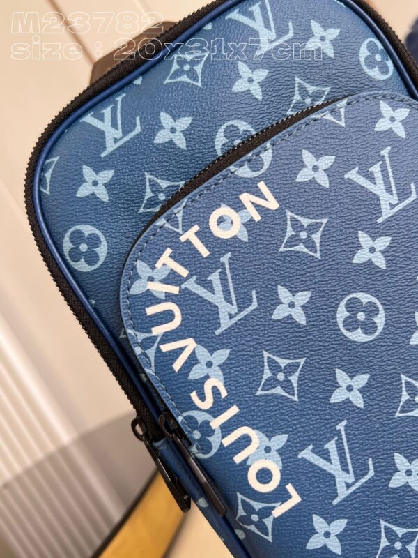 Louis Vuitton Avenue Slingbag NM