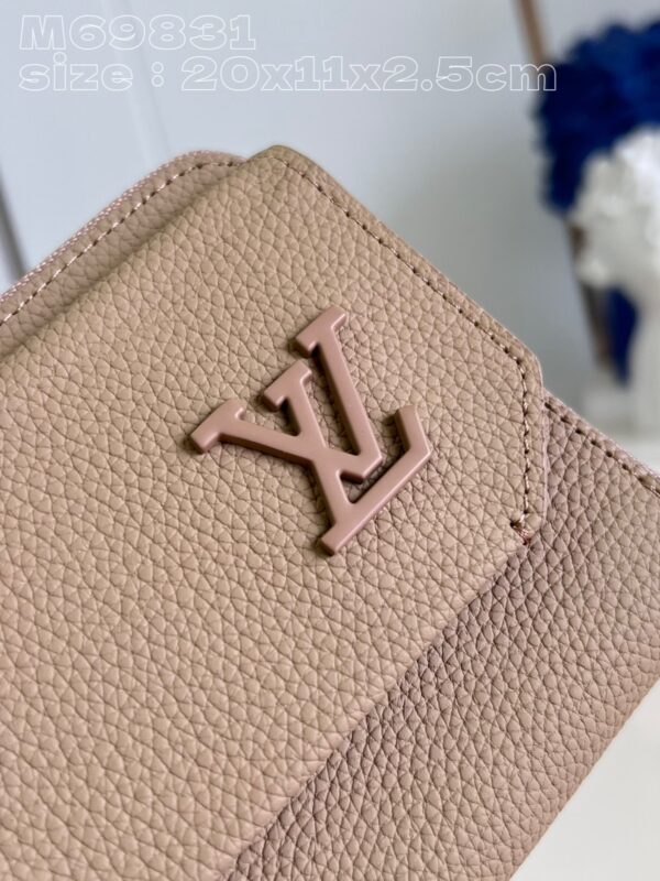 Louis Vuitton Aerogram