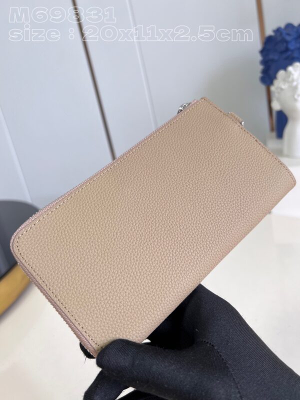 Louis Vuitton Aerogram
