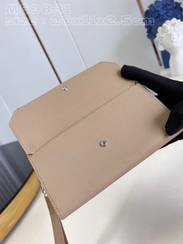 Louis Vuitton Aerogram