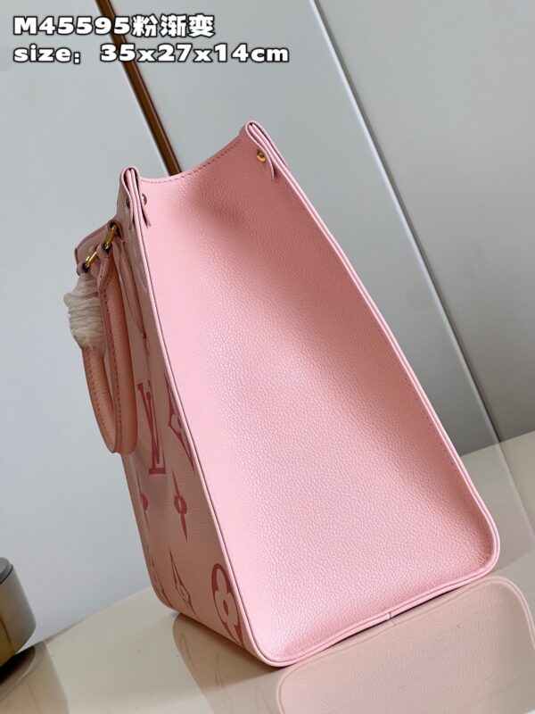 Louis Vuitton OnTheGo MM