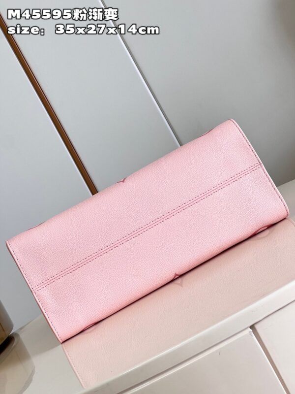 Louis Vuitton OnTheGo MM