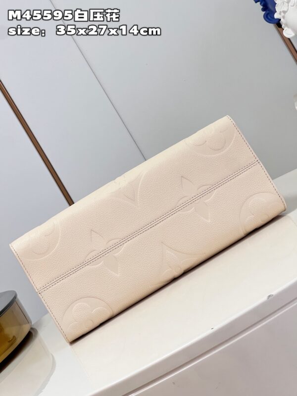 Louis Vuitton OnTheGo MM
