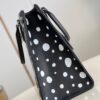 Louis Vuitton OnTheGo MM