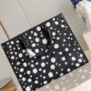 Louis Vuitton OnTheGo MM