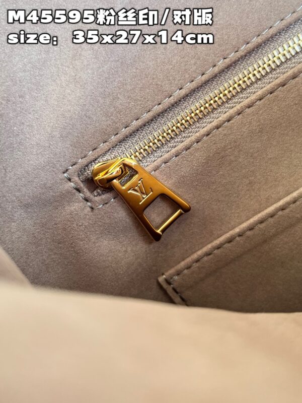 Louis Vuitton OnTheGo MM