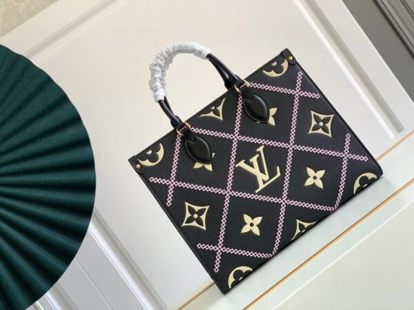 Louis Vuitton OnTheGo MM