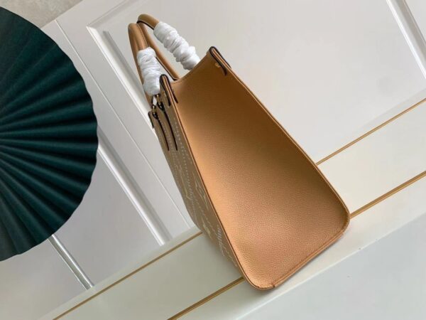 Louis Vuitton OnTheGo MM