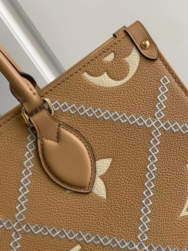 Louis Vuitton OnTheGo MM