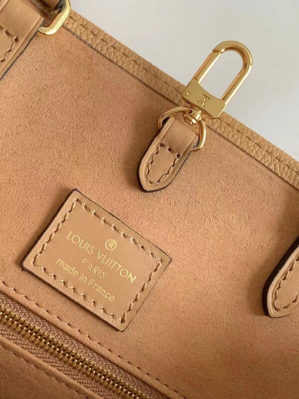 Louis Vuitton OnTheGo MM