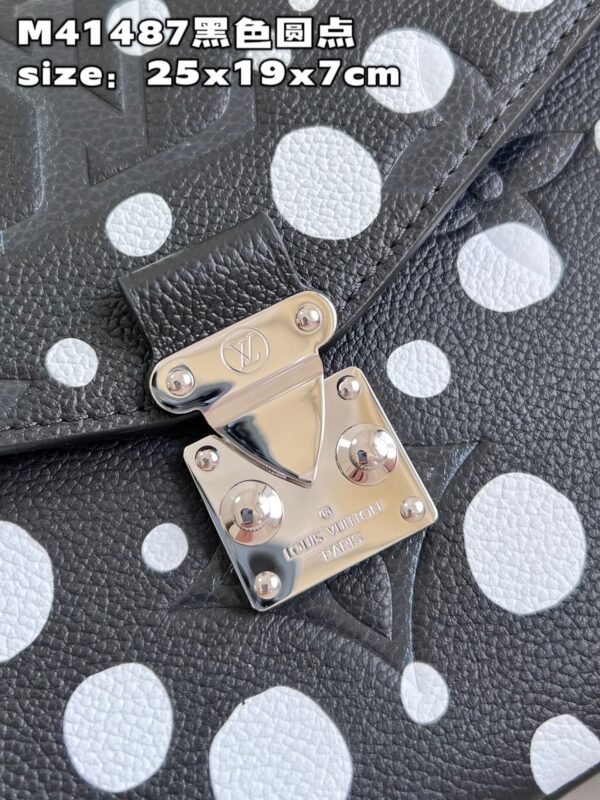 Louis Vuitton Pochette Métis