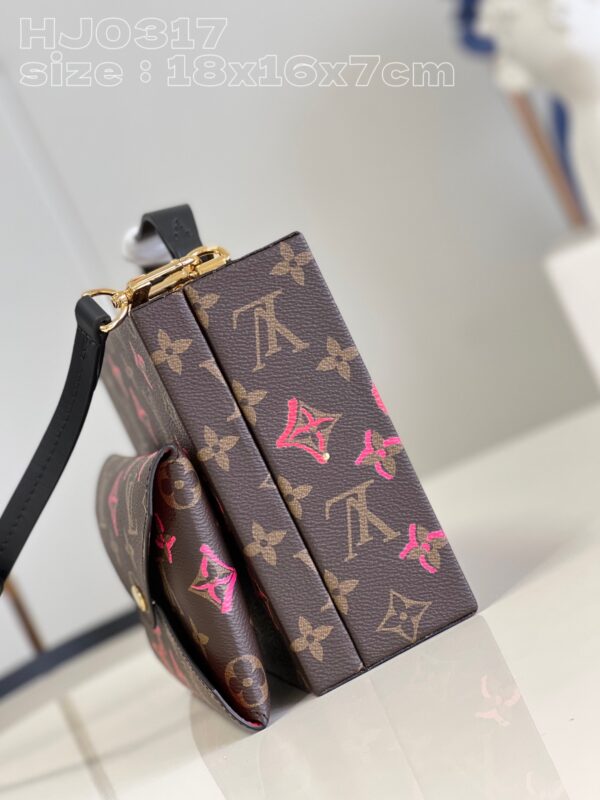 Louis Vuitton Mobile Box