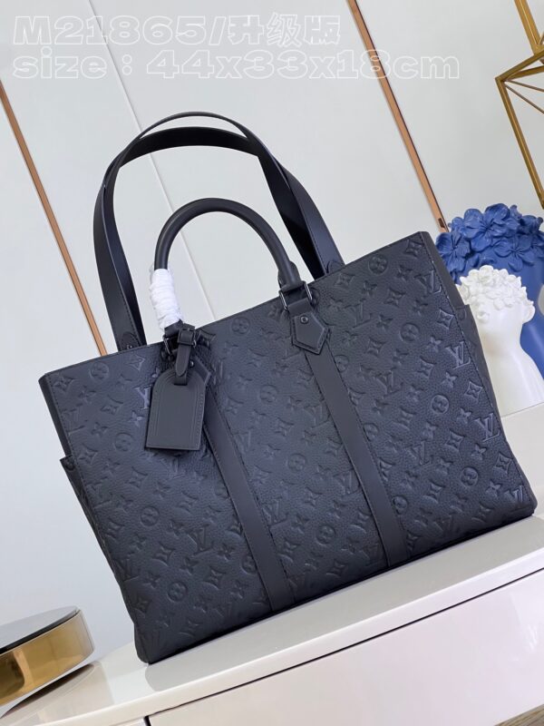Louis Vuitton Sac Plat 24H