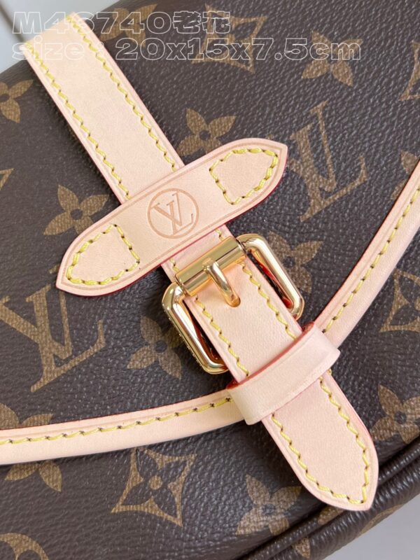 Louis Vuitton Saumur BB
