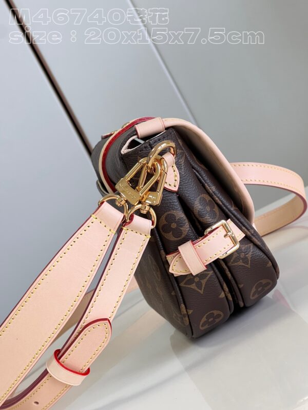 Louis Vuitton Saumur BB