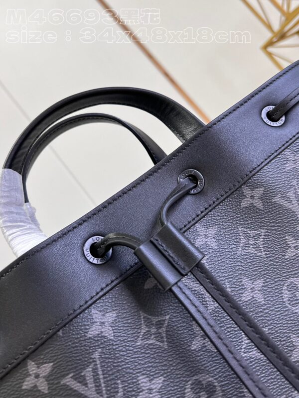 Louis Vuitton Maxi Noé Sling