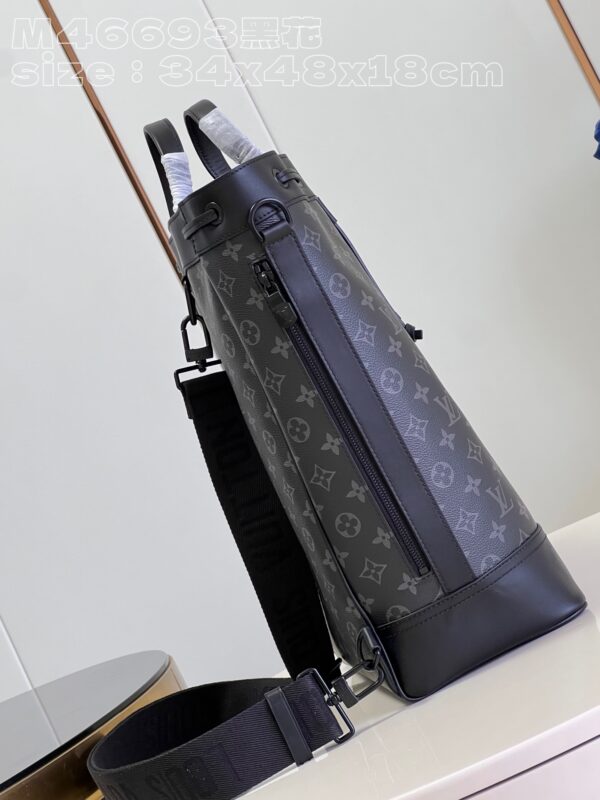 Louis Vuitton Maxi Noé Sling
