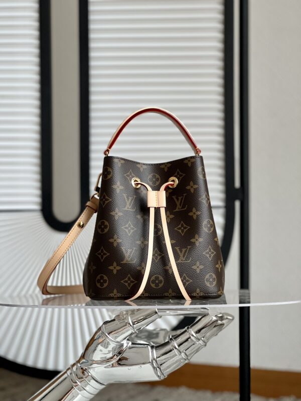 Louis Vuitton Néonoé BB