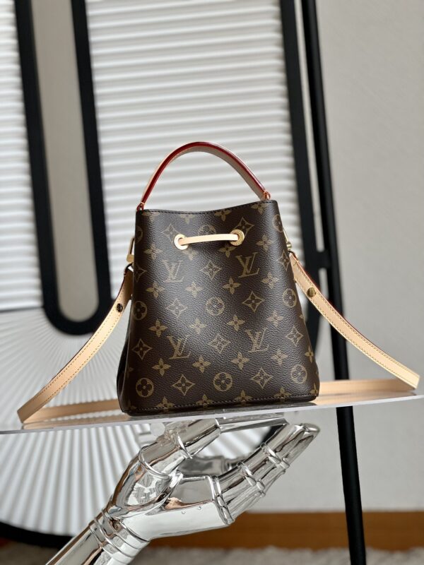Louis Vuitton Néonoé BB