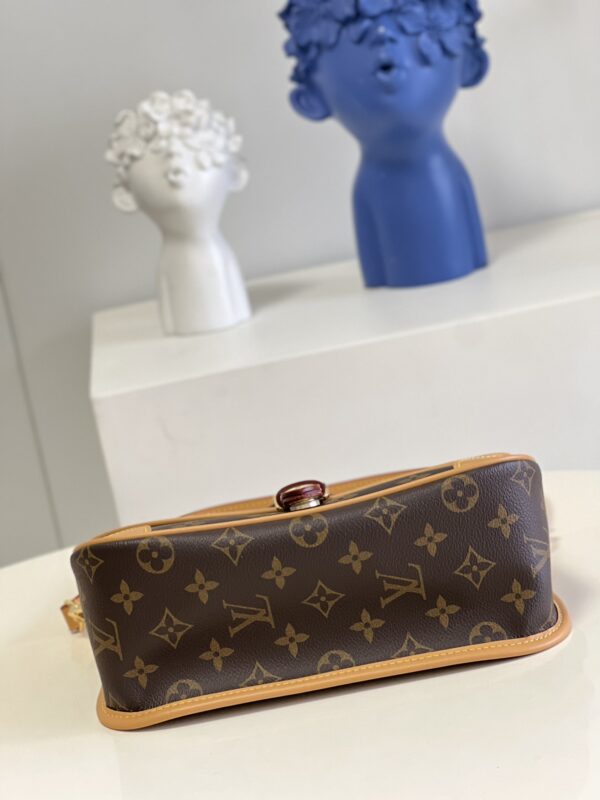 Louis Vuitton Diane