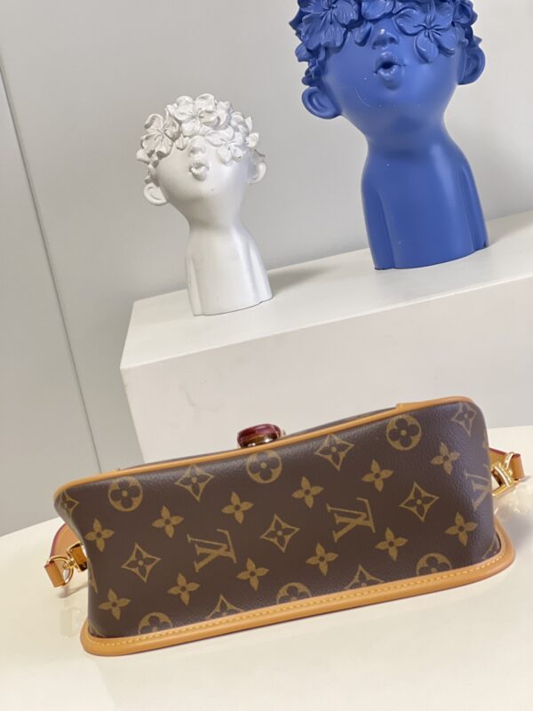 Louis Vuitton Diane